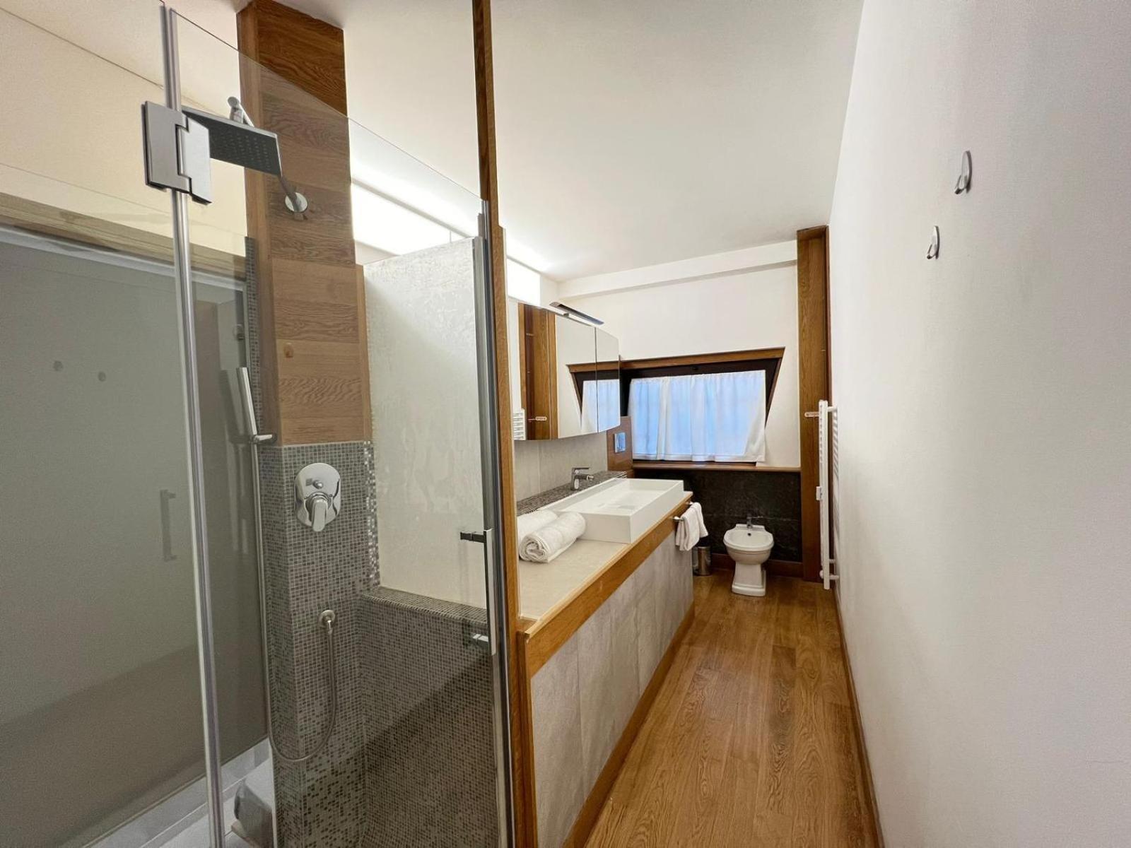 "R&P Apartment", Short Term Stay, Elegant Design, Bisceglie Metro Station, Easy For San Siro And Fiera Milano, Free Parking Εξωτερικό φωτογραφία